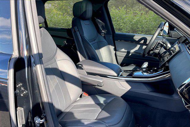 2025 Land Rover Range Rover Sport P360 SE