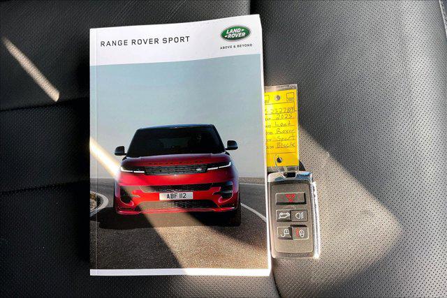 2025 Land Rover Range Rover Sport P360 SE