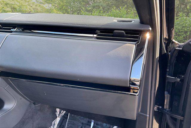 2025 Land Rover Range Rover Sport P360 SE