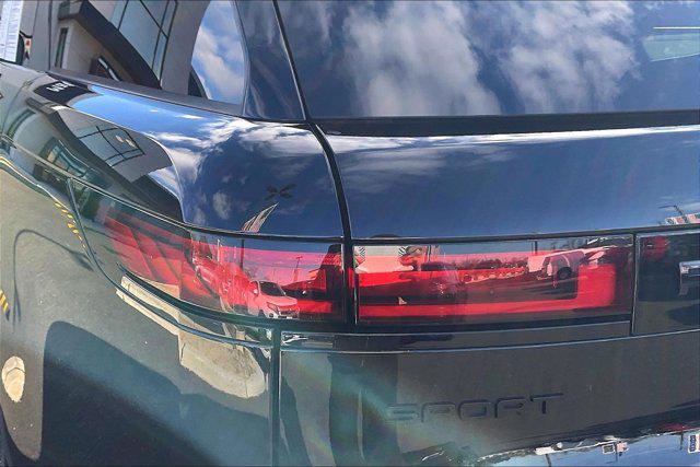 2025 Land Rover Range Rover Sport P360 SE