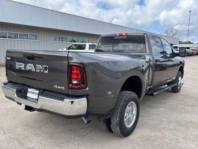 2026 RAM Ram 3500 RAM 3500 TRADESMAN CREW CAB 4X4 8 BOX