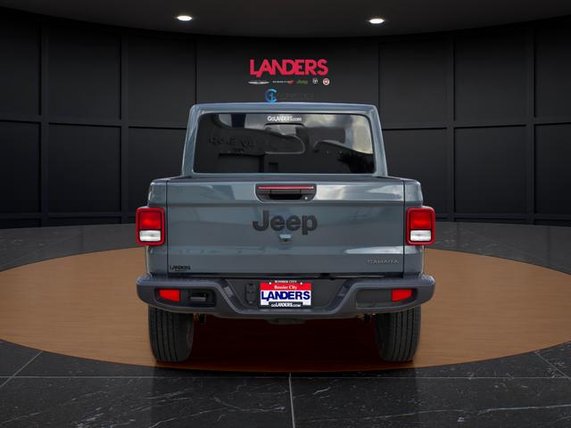 2026 Jeep Gladiator GLADIATOR SAHARA 4X4