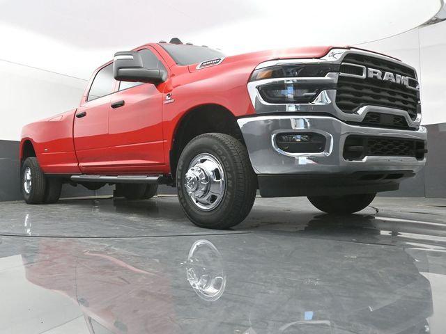 2026 RAM Ram 3500 RAM 3500 TRADESMAN CREW CAB 4X4 8 BOX