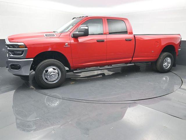 2026 RAM Ram 3500 RAM 3500 TRADESMAN CREW CAB 4X4 8 BOX