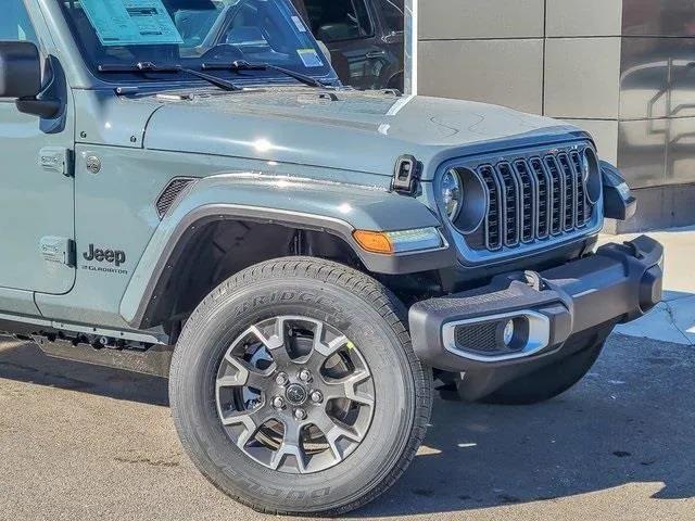 2026 Jeep Gladiator GLADIATOR SAHARA 4X4
