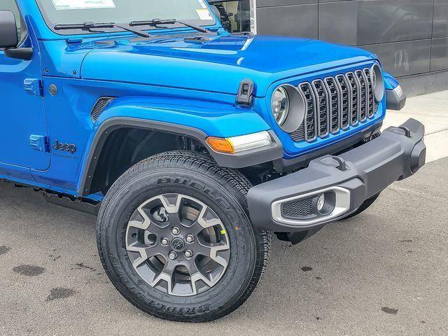 2026 Jeep Gladiator GLADIATOR SAHARA 4X4
