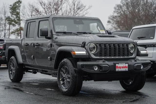 2026 Jeep Gladiator GLADIATOR SPORT S 4X4 2026 Jeep Gladiator GLADIATOR SPORT S 4X4