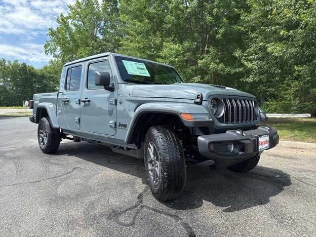 2026 Jeep Gladiator GLADIATOR SPORT S 4X4 2026 Jeep Gladiator GLADIATOR SPORT S 4X4