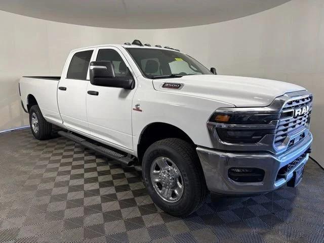 2026 RAM Ram 3500 RAM 3500 TRADESMAN CREW CAB 4X4 8 BOX 2026 RAM Ram 3500 RAM 3500 TRADESMAN CREW CAB 4X4 8 BOX