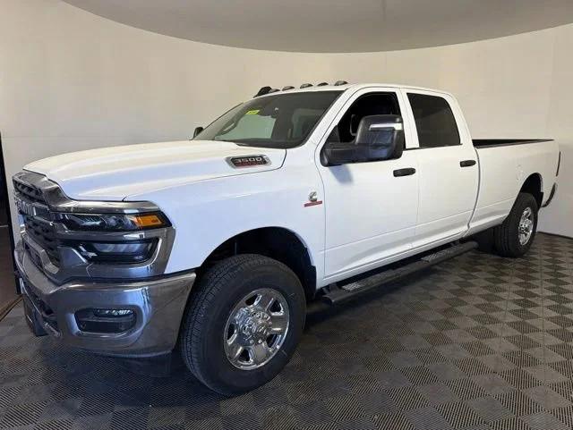 2026 RAM Ram 3500 RAM 3500 TRADESMAN CREW CAB 4X4 8 BOX 2026 RAM Ram 3500 RAM 3500 TRADESMAN CREW CAB 4X4 8 BOX