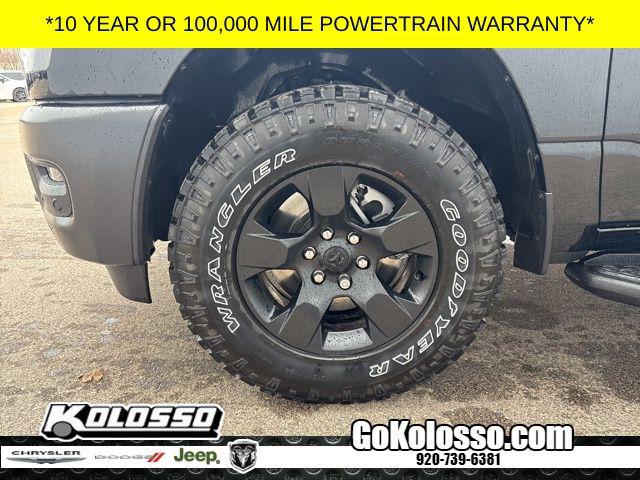 2026 Ram 1500 Warlock Crew Cab 4x4 5'7" Box