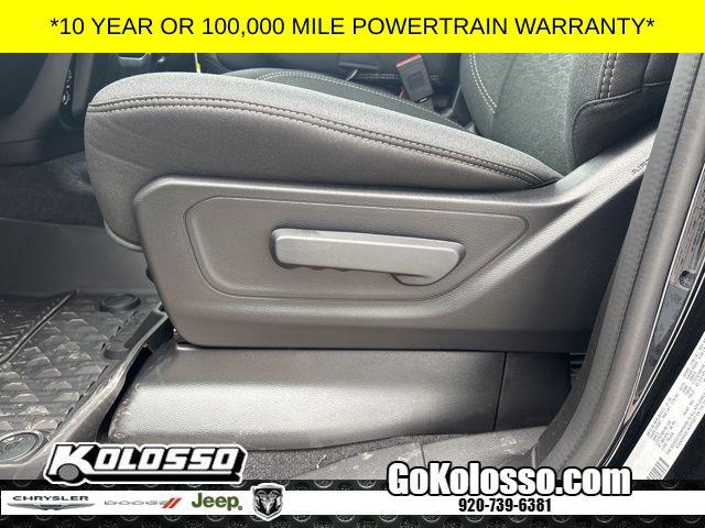 2026 Ram 1500 Warlock Crew Cab 4x4 5'7" Box
