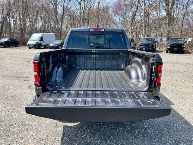 2026 Ram 1500 Express Crew Cab 4x4 5'7" Box