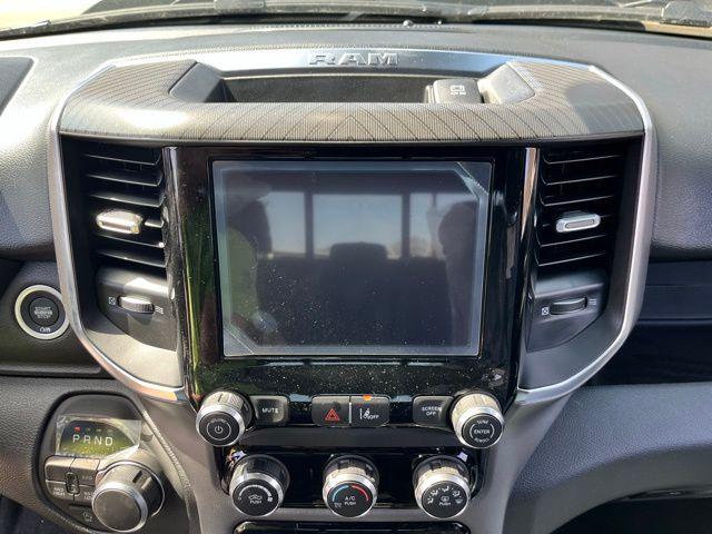 2026 Ram 1500 Express Crew Cab 4x4 5'7" Box