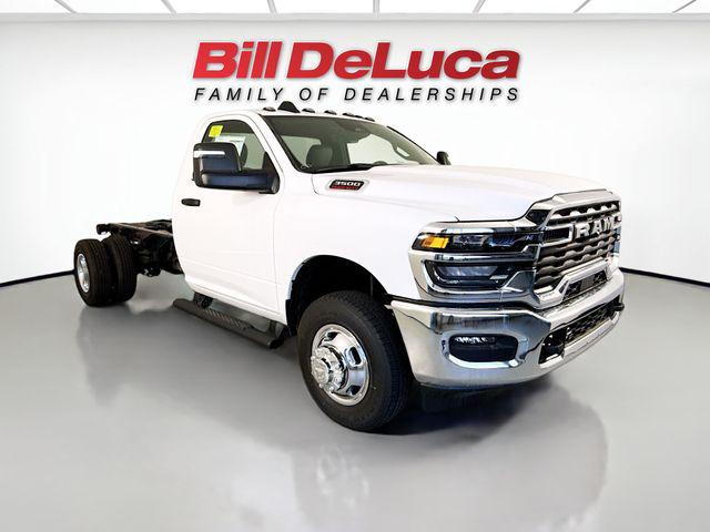 2026 RAM Ram 3500 Chassis Cab RAM 3500 TRADESMAN CHASSIS REGULAR CAB 4X4 84 CA