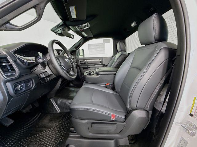 2026 Ram 3500 Chassis Cab Tradesman/Big Horn