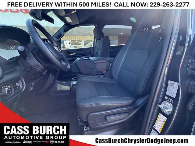 2026 Ram 1500 Express Crew Cab 4x4 57 Box