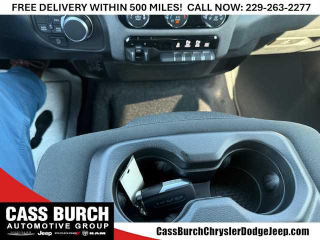 2026 Ram 1500 Express Crew Cab 4x4 57 Box