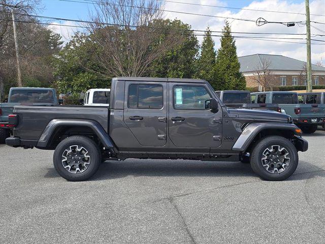 2026 Jeep Gladiator GLADIATOR SAHARA 4X4