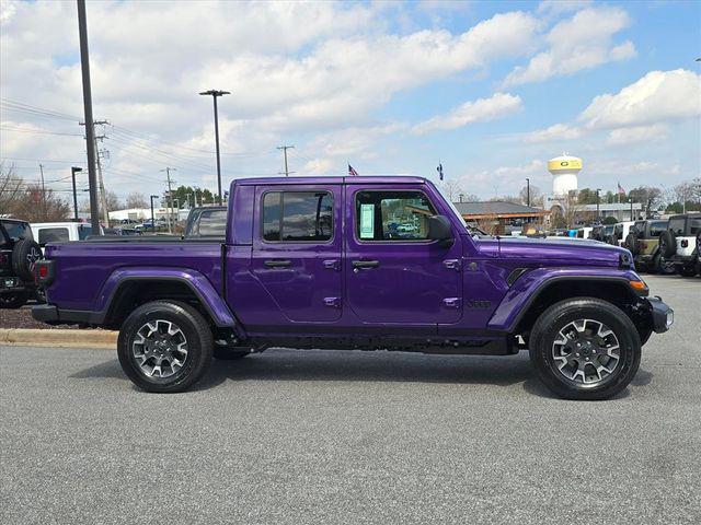 2026 Jeep Gladiator GLADIATOR SAHARA 4X4
