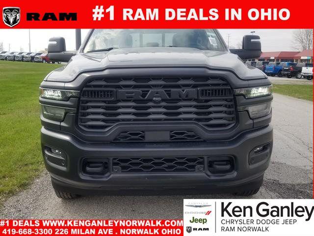 2026 RAM Ram 3500 RAM 3500 TRADESMAN CREW CAB 4X4 8 BOX