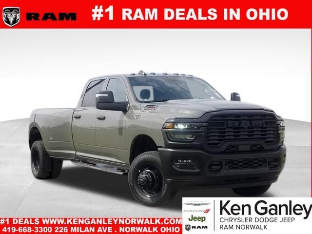 2026 RAM Ram 3500 RAM 3500 TRADESMAN CREW CAB 4X4 8 BOX
