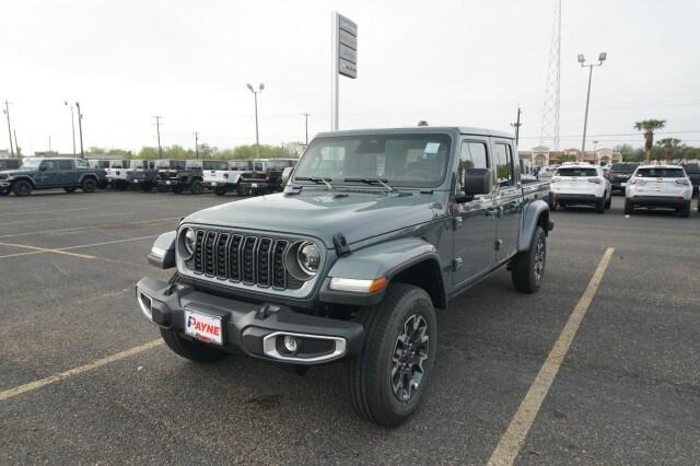 2026 Jeep Gladiator GLADIATOR SAHARA 4X4