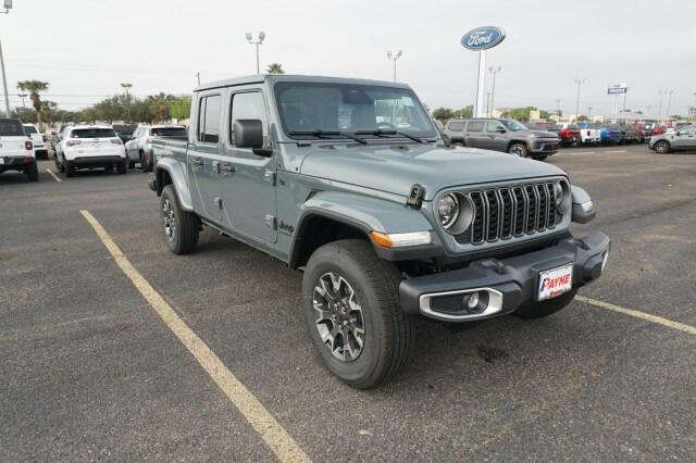 2026 Jeep Gladiator GLADIATOR SAHARA 4X4