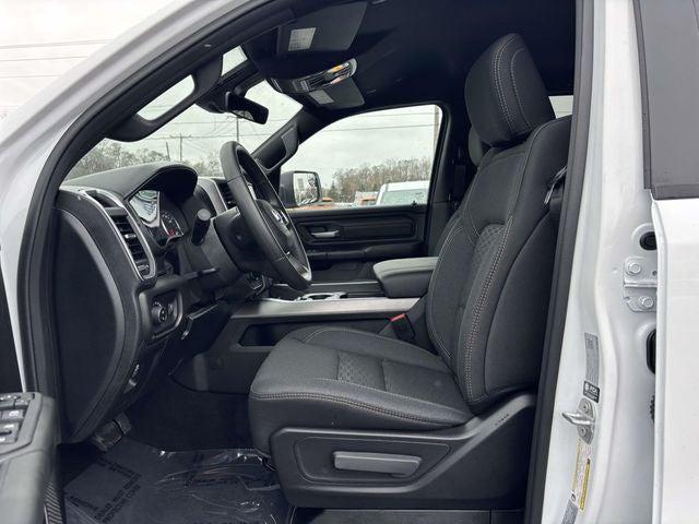 2026 Ram 1500 Express Crew Cab 4x4 5'7" Box