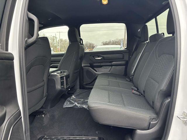 2026 Ram 1500 Express Crew Cab 4x4 5'7" Box