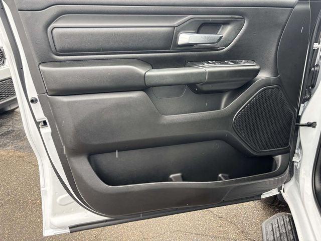 2026 Ram 1500 Express Crew Cab 4x4 5'7" Box
