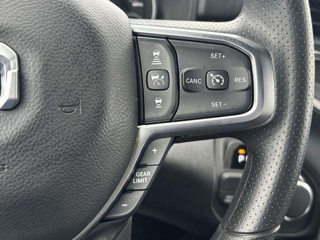 2026 Ram 1500 Express Crew Cab 4x4 5'7" Box