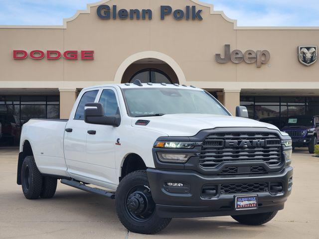 2026 RAM Ram 3500 RAM 3500 TRADESMAN CREW CAB 4X4 8 BOX