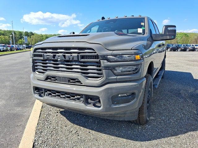 2026 RAM Ram 2500 RAM 2500 BLACK EXPRESS CREW CAB 4X4 64 BOX