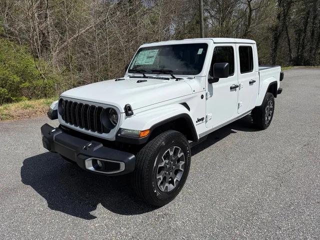 2026 Jeep Gladiator GLADIATOR SAHARA 4X4