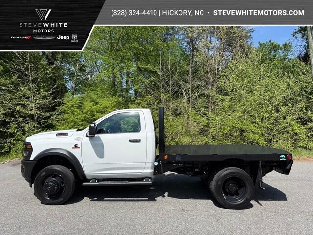 2026 RAM Ram 5500 Chassis Cab RAM 5500 TRADESMAN CHASSIS REGULAR CAB 4X4 60 CA