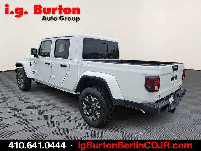 2026 Jeep Gladiator GLADIATOR SAHARA 4X4