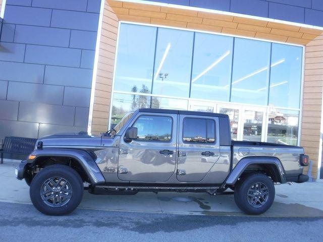 2026 Jeep Gladiator GLADIATOR SPORT S 4X4