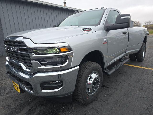 2026 RAM Ram 3500 RAM 3500 TRADESMAN REGULAR CAB 4X4 8 BOX