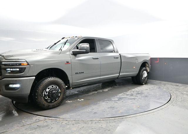 2026 RAM Ram 3500 RAM 3500 LARAMIE CREW CAB 4X4 8 BOX