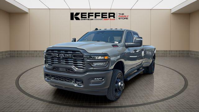2026 RAM Ram 3500 RAM 3500 TRADESMAN CREW CAB 4X4 8 BOX