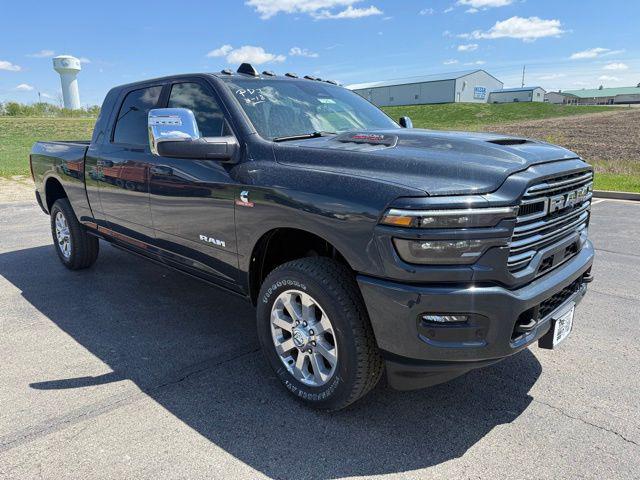 2026 RAM Ram 3500 RAM 3500 LARAMIE MEGA CAB 4X4 64 BOX