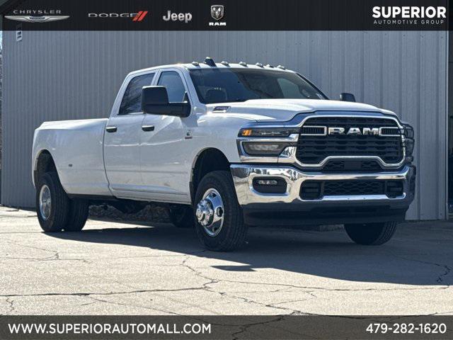 2026 RAM Ram 3500 RAM 3500 TRADESMAN CREW CAB 4X4 8 BOX