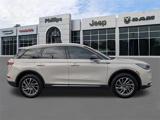 2022 Lincoln Corsair Standard