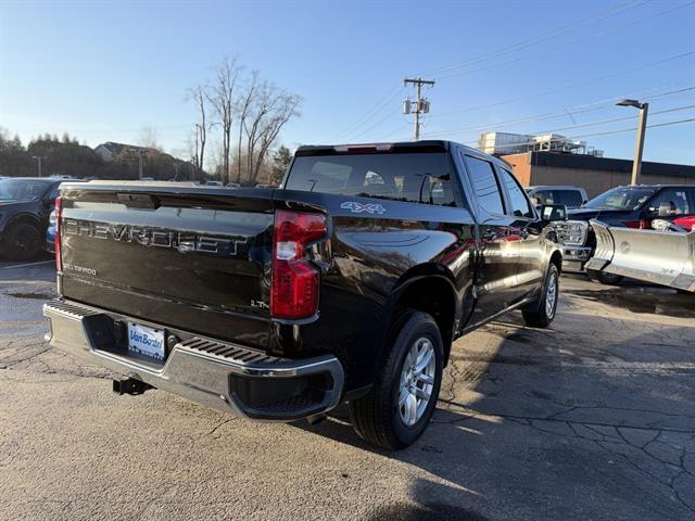 2022 Chevrolet Silverado 1500 4WD Crew Cab Short Bed LT with 2FL