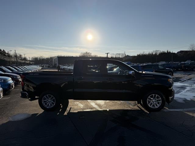 2022 Chevrolet Silverado 1500 4WD Crew Cab Short Bed LT with 2FL