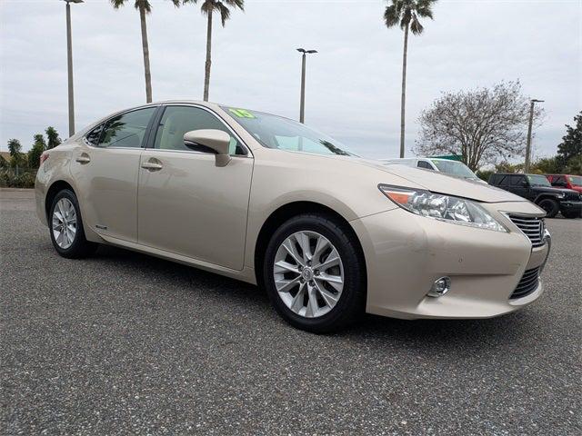 2015 Lexus ES 300h 300h