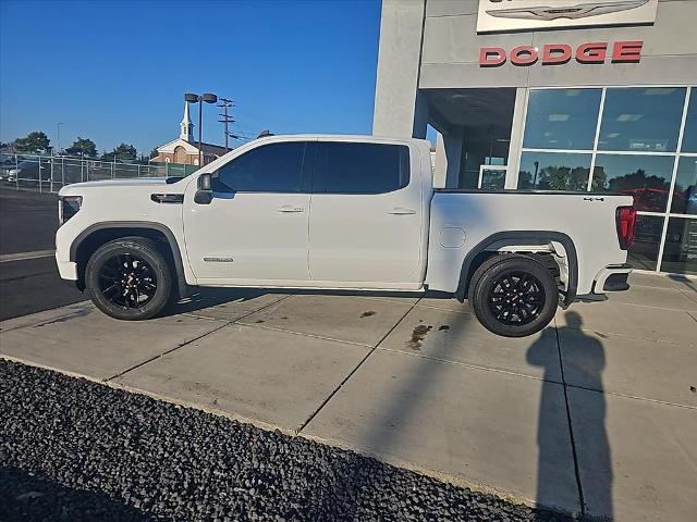 2022 GMC Sierra 1500 4WD Crew Cab Short Box Elevation
