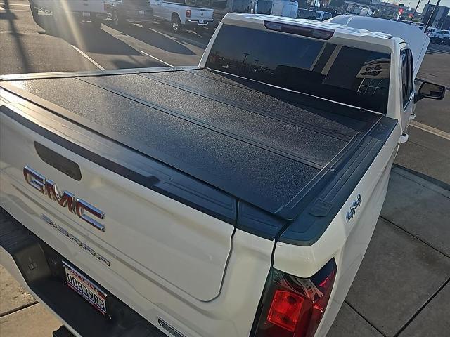 2022 GMC Sierra 1500 4WD Crew Cab Short Box Elevation