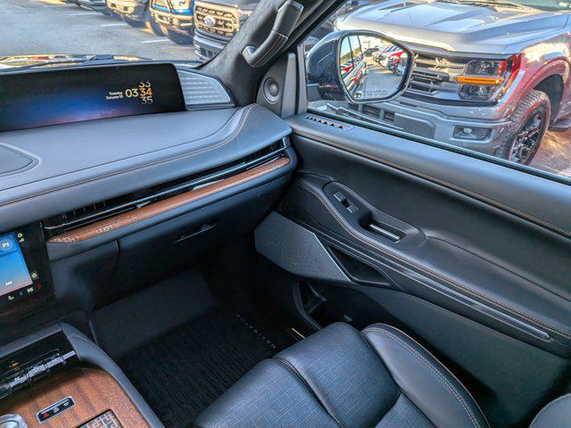 2025 Lincoln Navigator Black Label